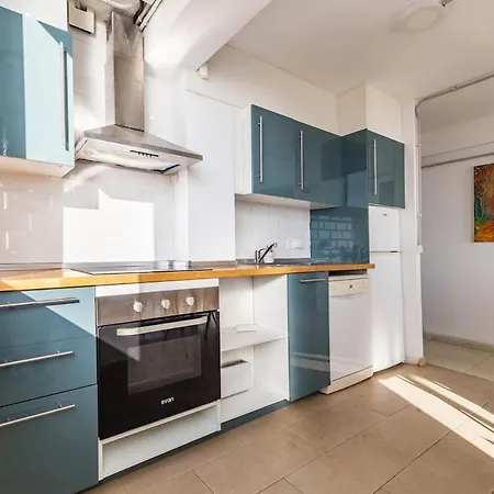 Luxury Terrace And Beachfront Views By Turivida *