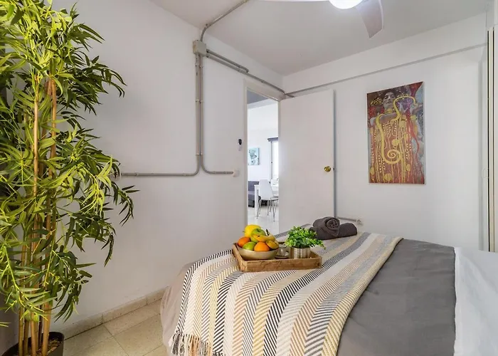 Luxury Terrace And Beachfront Views By Turivida Fuengirola