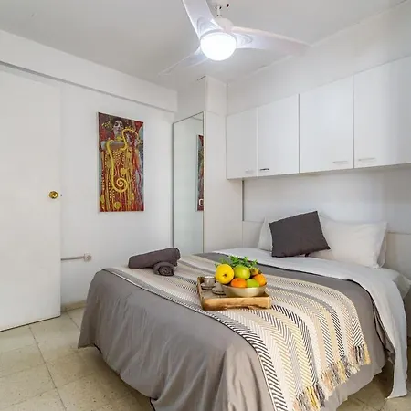 Luxury Terrace & Beachfront By Turivida Apartment *