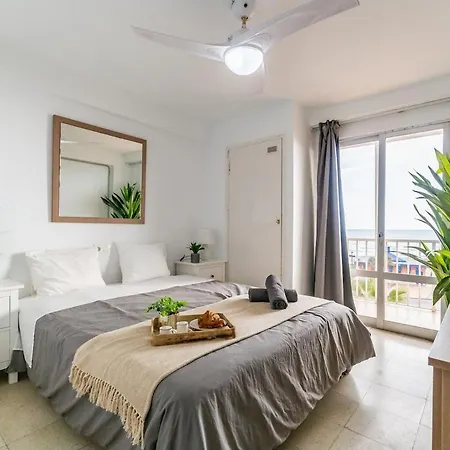 Apartment Luxury Terrace & Beachfront By Turivida Fuengirola