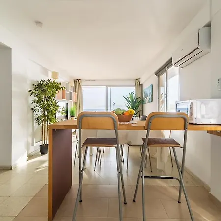 Luxury Terrace & Beachfront By Turivida Apartment Fuengirola